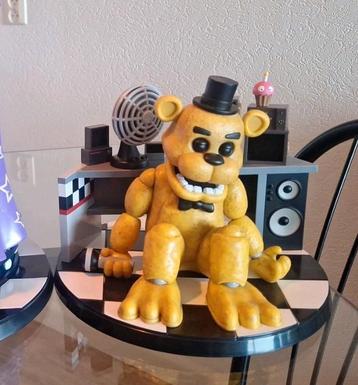 FNaF 10th Anniversary Golden Freddy Statue beschikbaar voor biedingen