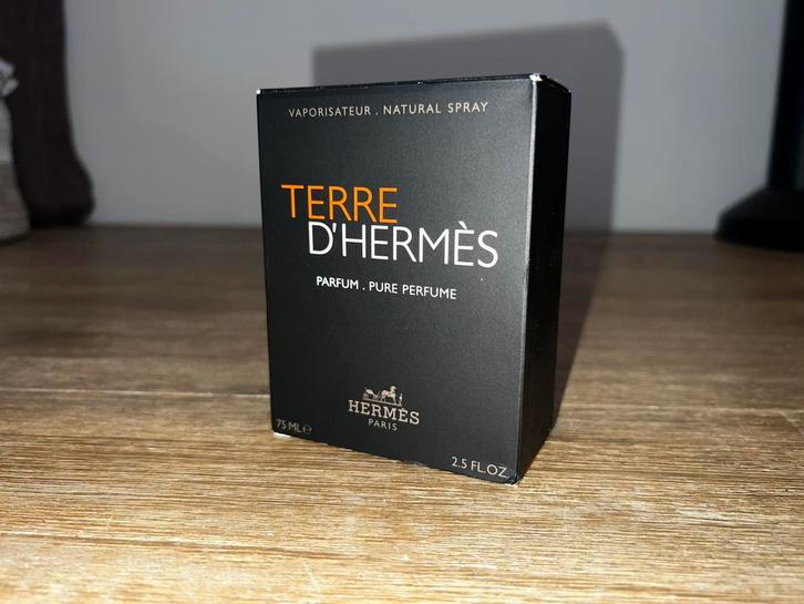 Hermès - Terre D’Hermès Parfum 75ML, Sieraden, Tassen en Uiterlijk, Uiterlijk | Parfum, Zo goed als nieuw, Verzenden