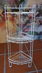 Wit ijzeren Metalen HangRekje, Tuin, Gebruikt, Minder dan 60 cm, Ophalen of Verzenden