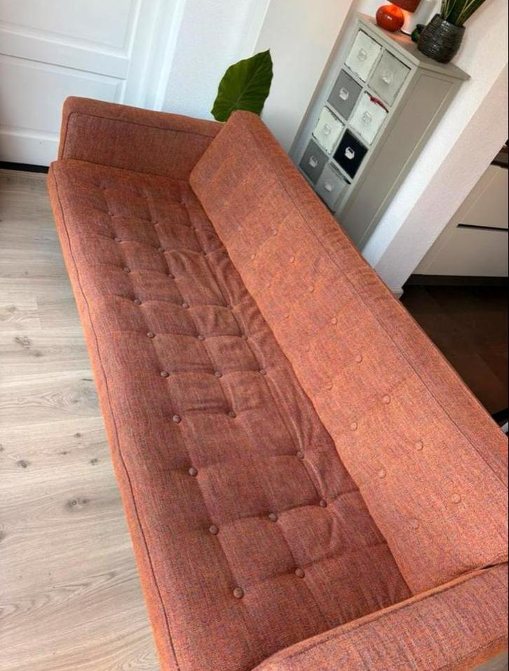 Retro bank, oranje stof, driepersoons, Huis en Inrichting, Banken | Bankstellen, Gebruikt, Rechte bank, Driepersoons, 200 tot 250 cm