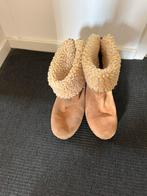 Ugg Laarsjes Maat 39 - Weinig Gedragen, Kleding | Dames, Schoenen, Ophalen of Verzenden, Zo goed als nieuw, Beige, Lage of Enkellaarzen