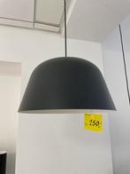 Muuto Ambit Hanglamp - Zwart - Showroommodel, 25 tot 50 cm, Zwart, Rond, Nieuw