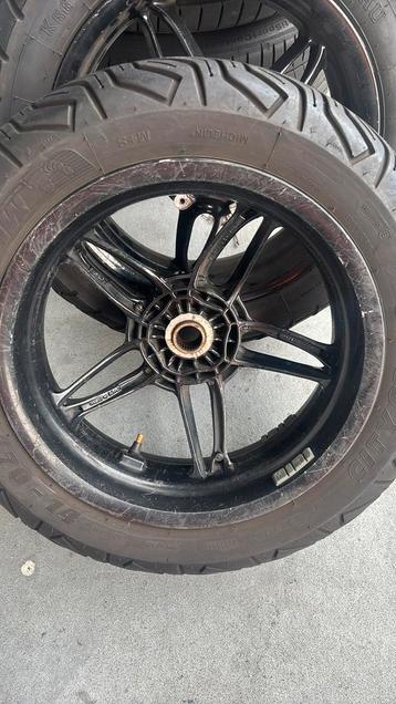 Velg beverly 350 piaggio beschikbaar voor biedingen