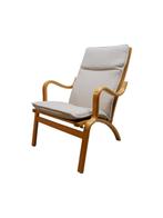 Deense fauteuil van Stouby, Ophalen, Hout, Gebruikt, 50 tot 75 cm