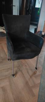 Vier zwarte leren stoelen op wielen, Ophalen of Verzenden, Gebruikt, Zwart, Twee