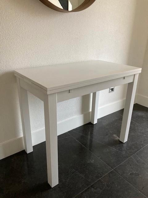 IKEA wit uitschuifbaar tafel Bjursta, Huis en Inrichting, Tafels | Eettafels, Gebruikt, 50 tot 100 cm, 50 tot 100 cm, tot twee personen