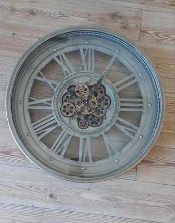 Klok 80 cm industrieel beschikbaar voor biedingen