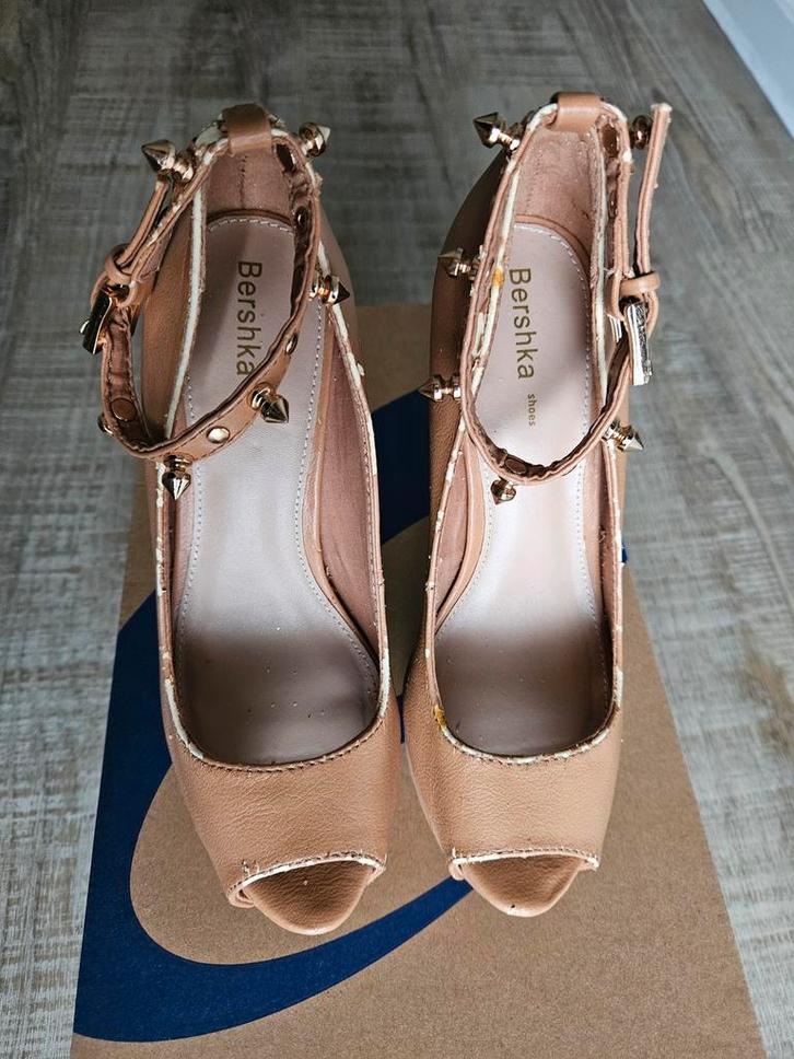 Hoge hakken pumps maat 36(high heels,stiletto's,naaldhakken), Kleding | Dames, Schoenen, Zo goed als nieuw, Pumps, Ophalen of Verzenden