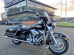 Harley-Davidson FLHTC STREETGLDE LIMITED (bj 2011), Motoren, Dopplerlaan 26
9207 HC  Drachten, NL, H-D Benelux B.V., Bedrijf, Info@m-point.frl