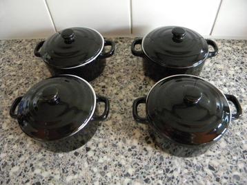 MINI PANNETJE 4 STUKS, NIET GESCHIKT VOOR OVEN, AARDEWERK beschikbaar voor biedingen