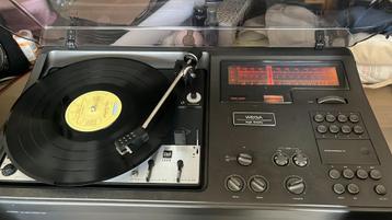 Wega music center beschikbaar voor biedingen