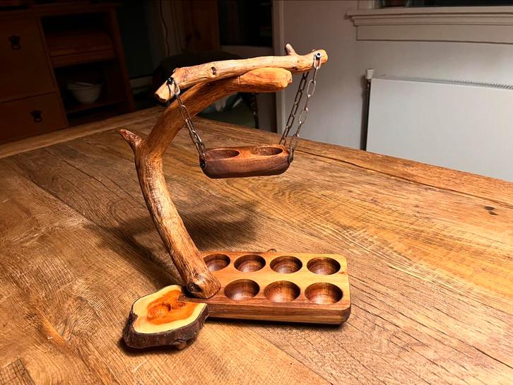 Uniek en handgemaakt eierrek eierhouder, Antiek en Kunst, Kunst | Beelden en Houtsnijwerken, Ophalen of Verzenden