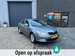 Skoda Octavia Combi 1.4 TSI Elegance Clima, Cruise, Trekhaak, Auto's, Skoda, Voorwielaandrijving, Euro 5, Gebruikt, 1225 kg