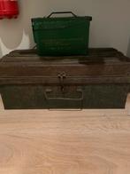 Grote stoere kist van Loods 5, Ophalen