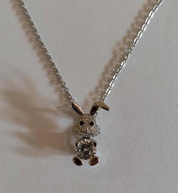 Ketting met konijntje. beschikbaar voor biedingen