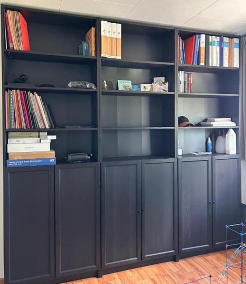 Zwarte kast, Huis en Inrichting, Woonaccessoires | Wandplanken en Boekenplanken, Gebruikt, Ophalen