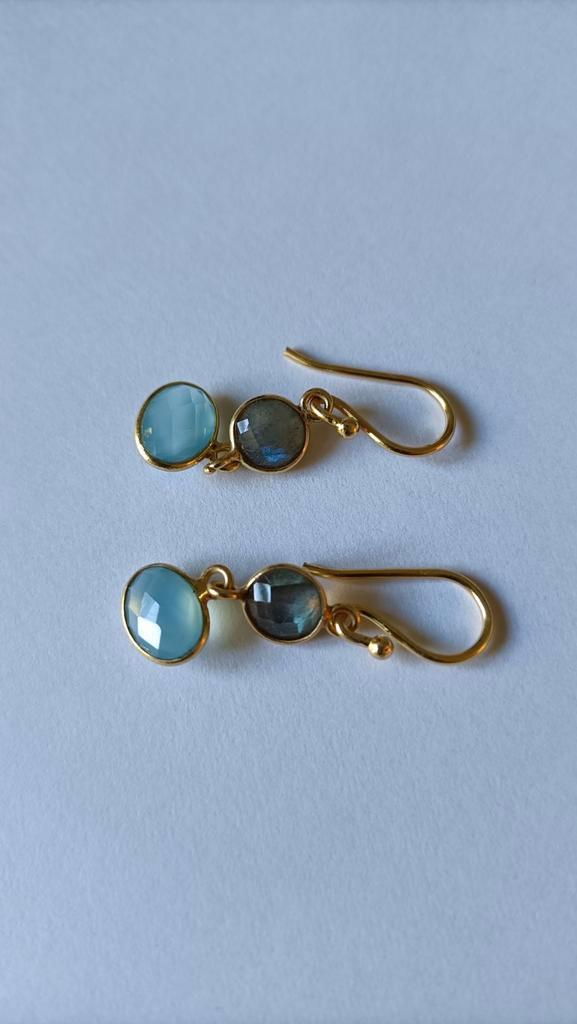 Fraaie zilver vergulde oorbellen Labradoriet en Chalcedon, Sieraden, Tassen en Uiterlijk, Oorbellen, Nieuw, Hangers, Zilver, Goud