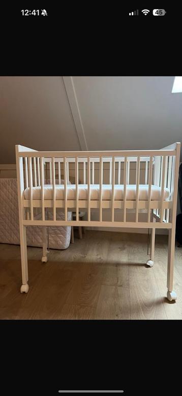 Petie Amelie Co Sleeper/ Wieg beschikbaar voor biedingen