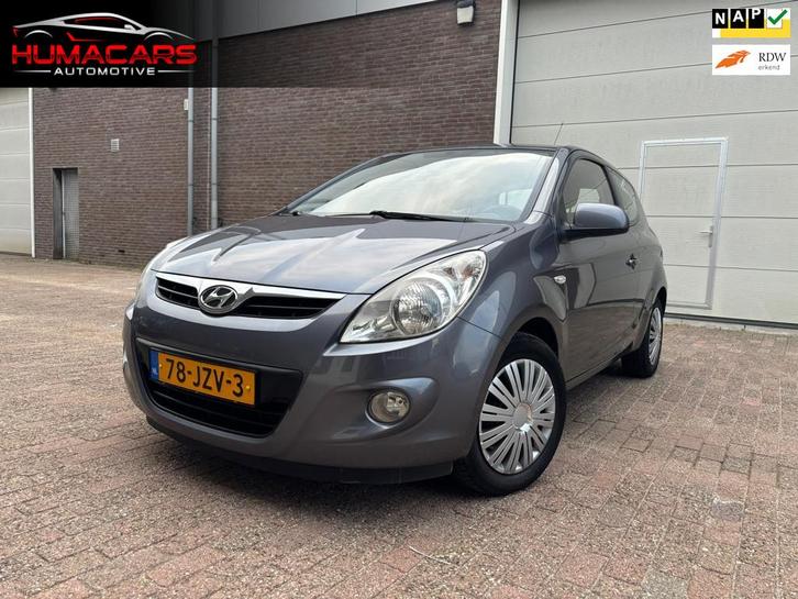 Hyundai I20 1.2i DynamicVersion - Airco - Nap - compl. Onder, Auto's, Hyundai, Bedrijf, Te koop, i20, ABS, Airbags, Airconditioning