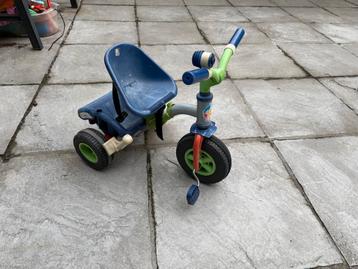Leuke driewieler gratis op te halen beschikbaar voor biedingen