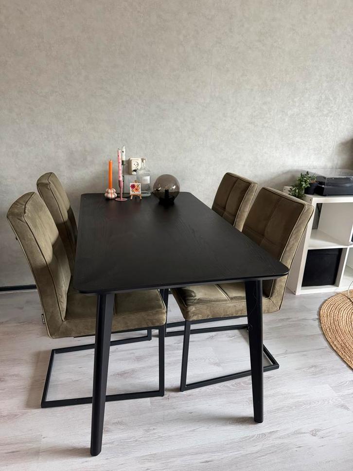 4 Eetkamerstoelen de Bommel - Otis Olijf, Huis en Inrichting, Stoelen, Zo goed als nieuw, Vier, Stof, Overige kleuren, Ophalen