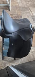 Wintec cair dressuur 17,5 inch goede staat, Dieren en Toebehoren, Ophalen, Zo goed als nieuw, Dressuur