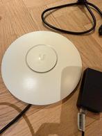 Ubiquiti Unifi AP + PoE adapter, Computers en Software, Accesspoints, Ophalen of Verzenden, Gebruikt