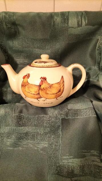 Jet Cluck Cluck theepot kippen servies Nieuw. beschikbaar voor biedingen