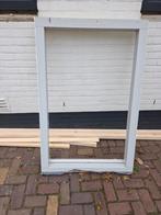 houten kozijn met dubbel glas, Doe-het-zelf en Verbouw, Kozijnen en Schuifpuien, Gebruikt, Raamkozijn, Inclusief glas, 75 tot 150 cm
