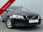 Volvo V70 2.5T Kinetic | 200pk | Trekhaak | Youngtimer | 08, Voorwielaandrijving, Leder en Stof, Handgeschakeld, Grijs