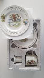 Beatrix Potter Mrs Tiggy~Winkle Nursery Set by Wedgwood, Ophalen of Verzenden, Nieuw, Bord of Schaal