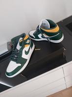 Nike Air Jordan 1 Mid - Groen/Wit/Geel - Maat 44, Kleding | Dames, Schoenen, Nike, Ophalen of Verzenden, Groen, Sneakers of Gympen
