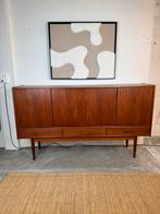 Sale: Danish Teak Sideboard with Bar Section and Drawers, Huis en Inrichting, Ophalen, Z, Gebruikt, Z