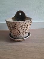 Vintage wandpot hangpot., Tuin en Terras, Bloempotten, Ophalen of Verzenden, Rond, Minder dan 25 cm