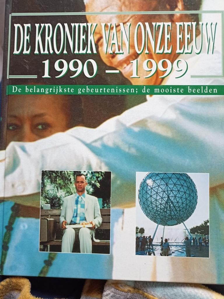 De Kroniek van Onze Eeuw 1990-1999, Boeken, Ophalen of Verzenden, 20e eeuw of later, Gelezen, Onbekend