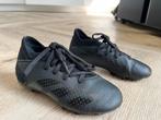 Kindervoetbal schoenen + scheenbeschermers, Sport en Fitness, Voetbal, Ophalen, Gebruikt, Maat XS of kleiner, Schoenen