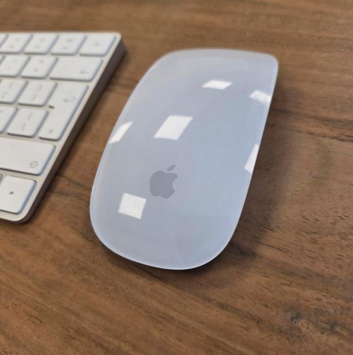 Te koop: Magic Mouse a1657 en Magic Keyboard a1644 BT, Computers en Software, Muizen, Zo goed als nieuw, Ophalen