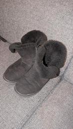 Uggs Bailey Button mt 40, UGG, Zwart, Lage of Enkellaarzen, Ophalen of Verzenden