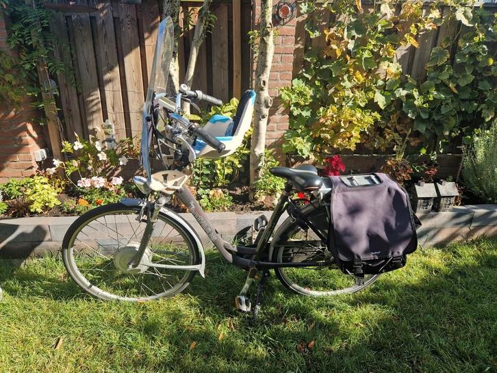 Batavus elektrische fiets, Fietsen en Brommers, Fietsen | Dames | Omafietsen, Zo goed als nieuw, 47 tot 50 cm, Handrem, Versnellingen