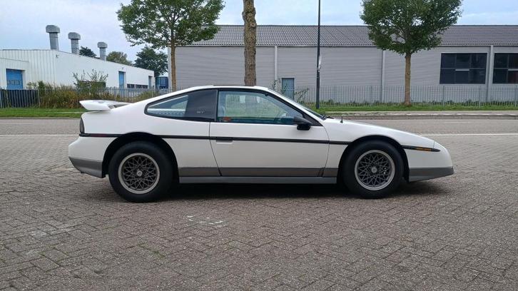 Pontiac Fiero GT 1986, Auto's, Pontiac, Particulier, Overige modellen, Elektrische buitenspiegels, Elektrische ramen, Lichtmetalen velgen