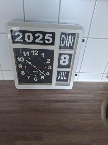 Senioren klok  beschikbaar voor biedingen