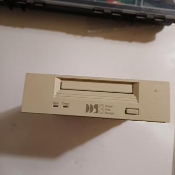 HP C1537-00625 DDS-3 Tape Drive Interne 5,25″ beschikbaar voor biedingen