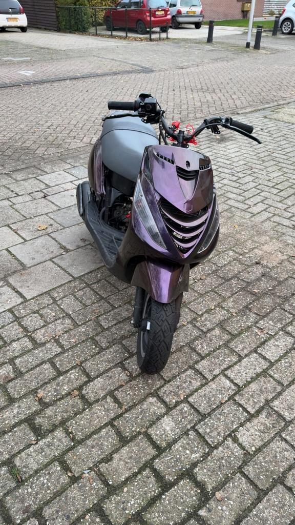 Piaggio zip 172 cc stage 2 lc, Fietsen en Brommers, Scooters | Piaggio, Zo goed als nieuw, Zip, Tweetakt, Ophalen