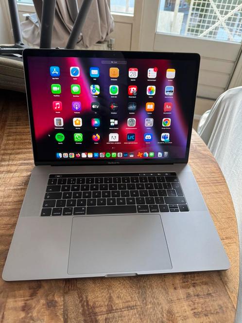 MacBook Pro 15 inch i7 & 16GB Touchbar 2016, Computers en Software, Apple Macbooks, Gebruikt, MacBook Pro, 15 inch, 2 tot 3 Ghz