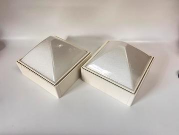 Vintage plafondlamp Piramide kunststof kap in stijl van RAAK beschikbaar voor biedingen