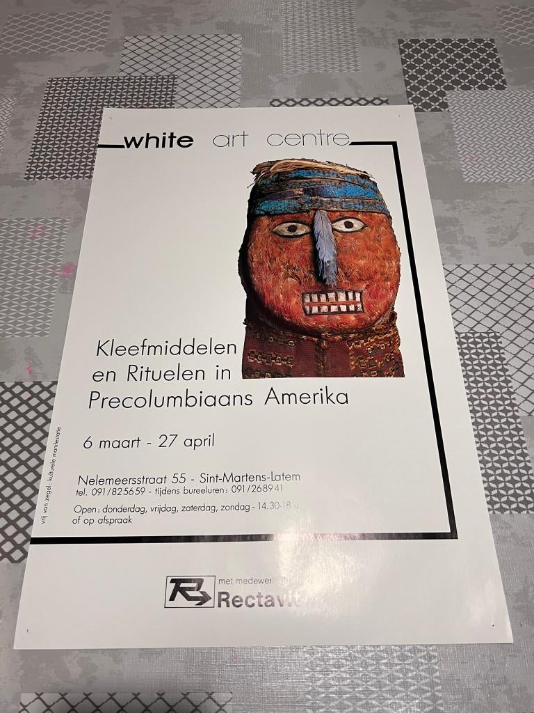 Vintage Poster White Art Centre - Kleefmiddelen en Rituelen, Deurposter of groter, Ophalen of Verzenden, Reclame, Rechthoekig Staand