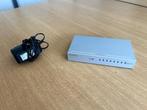 ZyXEL GS-108B v2 8-Port Gigabit Ethernet Switch met oplader, Computers en Software, Netwerk switches, Ophalen of Verzenden, Gebruikt