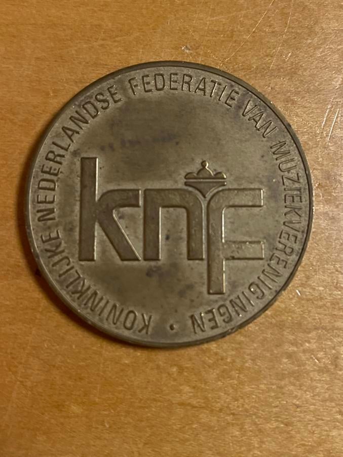 KNF Koninklijke Nederlandse Federatie Penning, Ophalen, Gebruikt