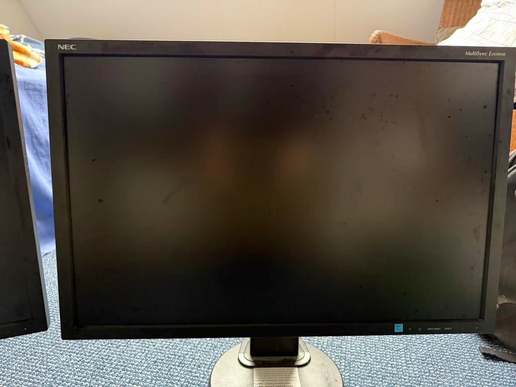 2x NEC Monitoren - Gebruikt - in goede staat, Ophalen, 24 inch WUXGA 1920x1200, Overige resoluties, LED