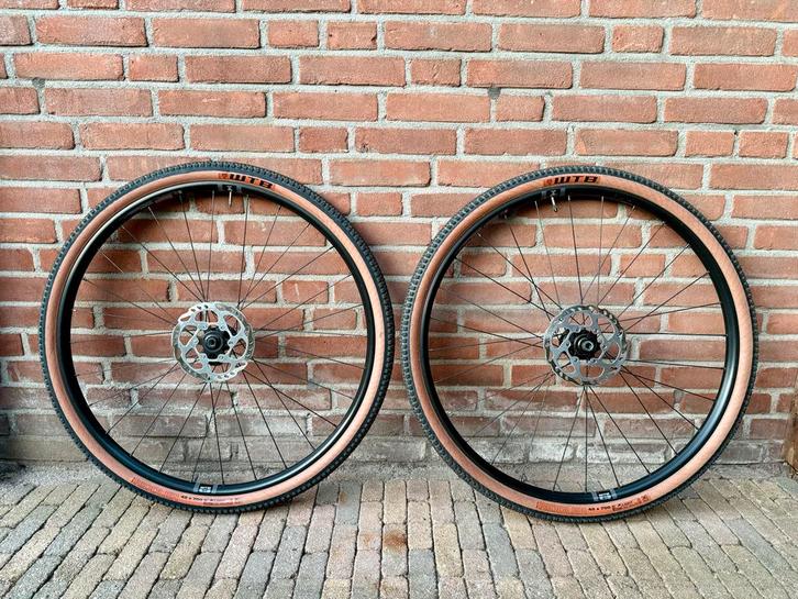 Wielset met banden - WTB ST i25 - WTB Riddler 45mm breed, Fietsen en Brommers, Fietsonderdelen, Gebruikt, Algemeen, Wiel, Ophalen